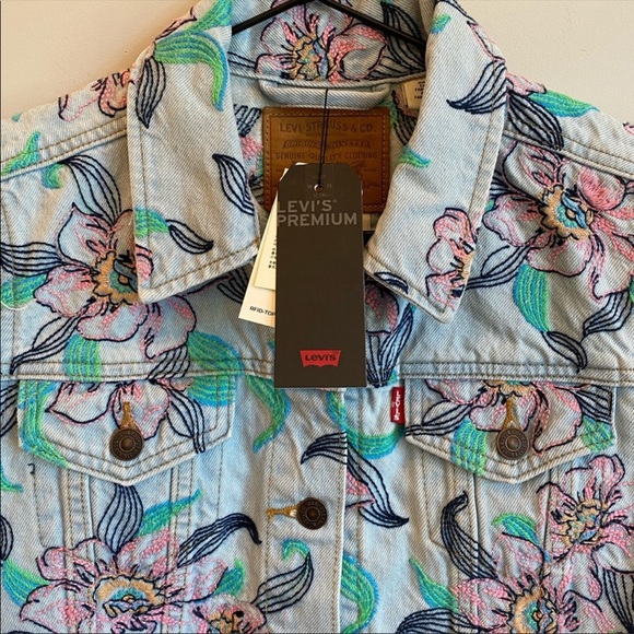 LEVI’S Premium Embroidered Floral Denim Crop Vest - Picture 13 of 14